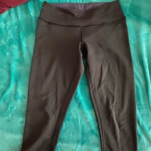Lululemon cropped reversible leggings